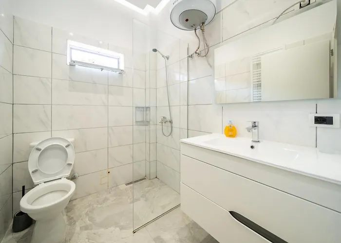 Colorful Comfy Appartement Tirana