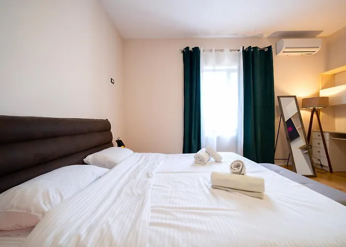Colorful Comfy Apartment *